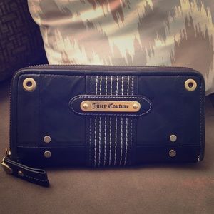 Juicy Couture Vintage wallet/clutch
